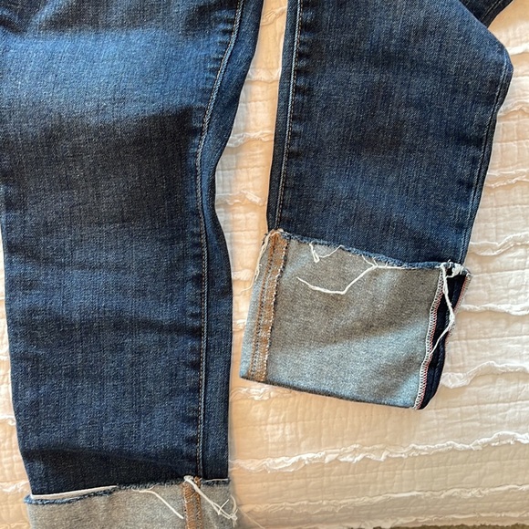 Joe’s Jeans High Rise Cuff Crop - Picture 2 of 4